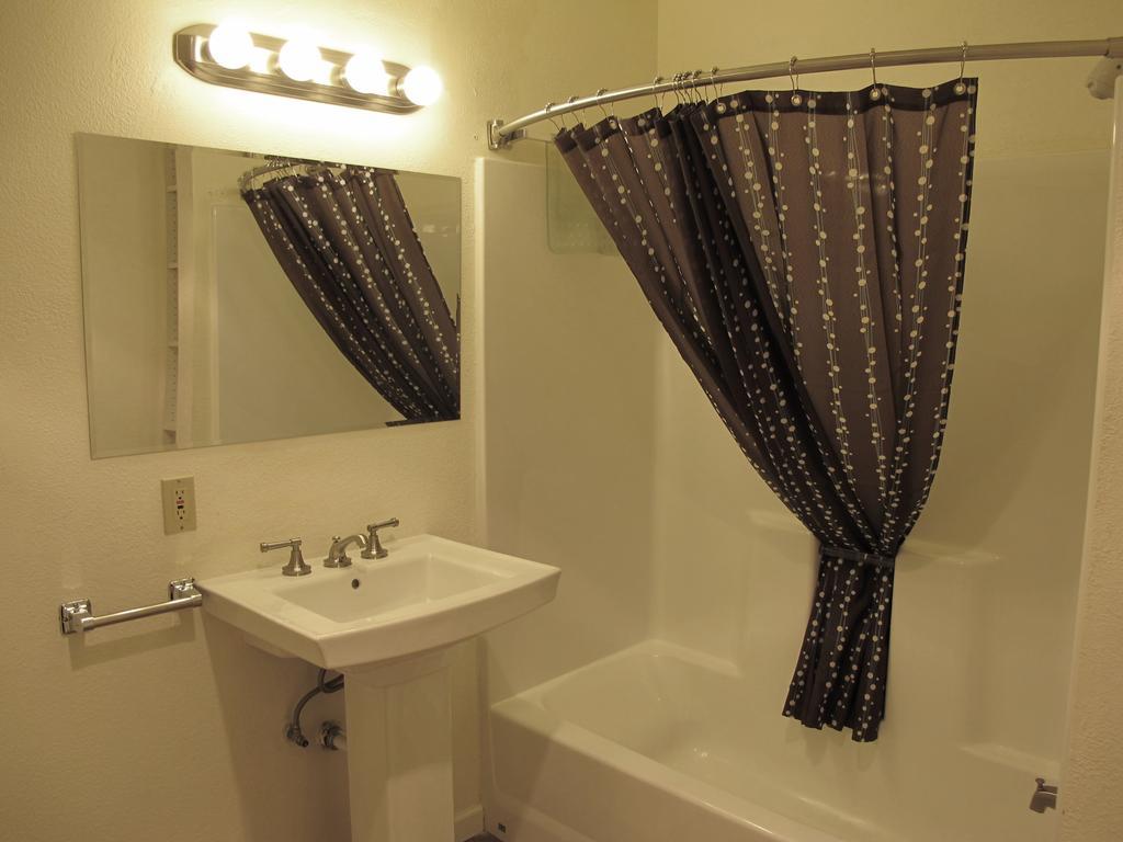 הוד ריבר Riverview Lodge מראה חיצוני תמונה
