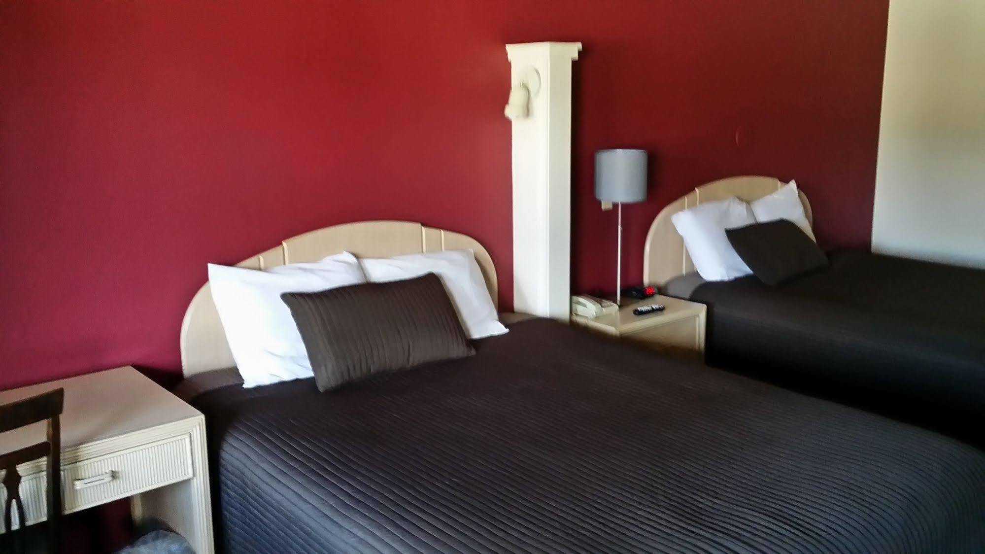 הוד ריבר Riverview Lodge מראה חיצוני תמונה